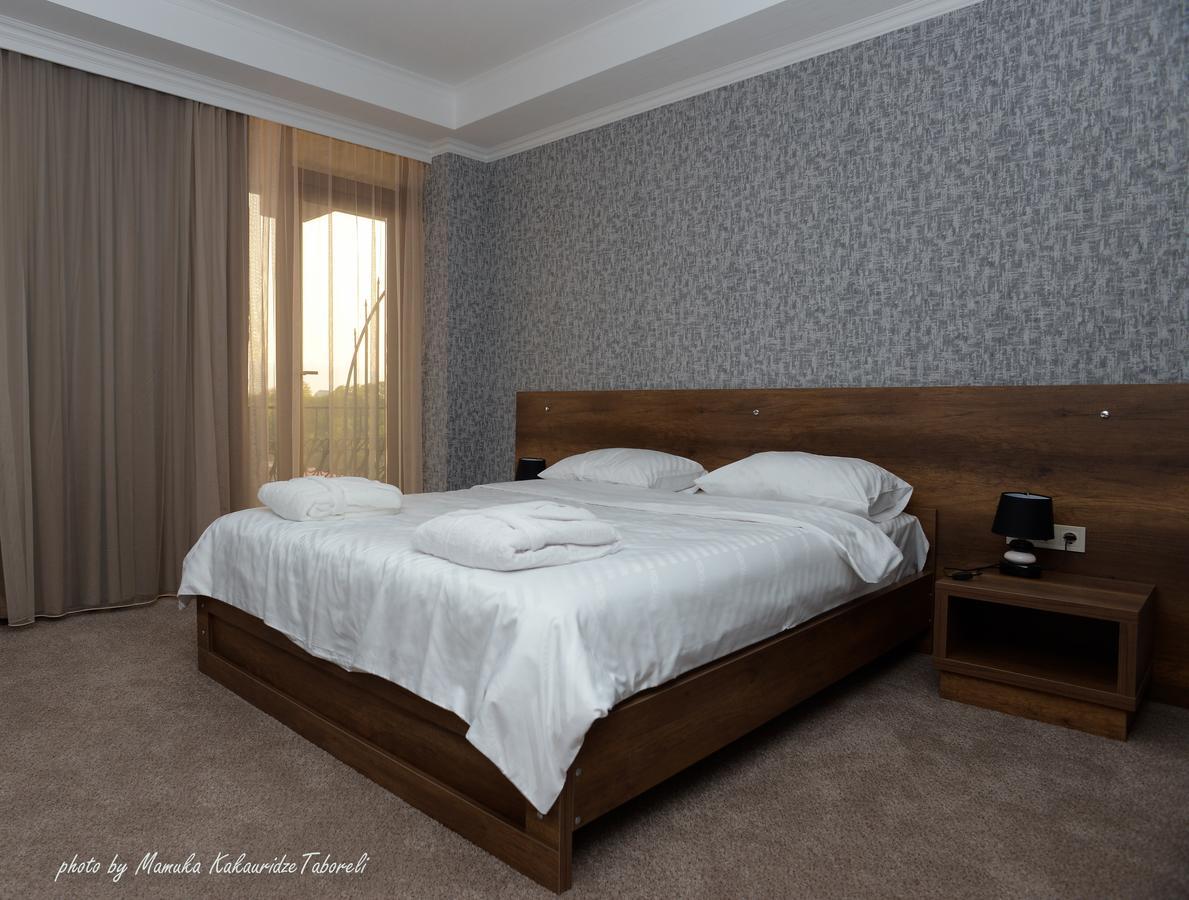 Apartment White Bridge Kutaisi Esterno foto