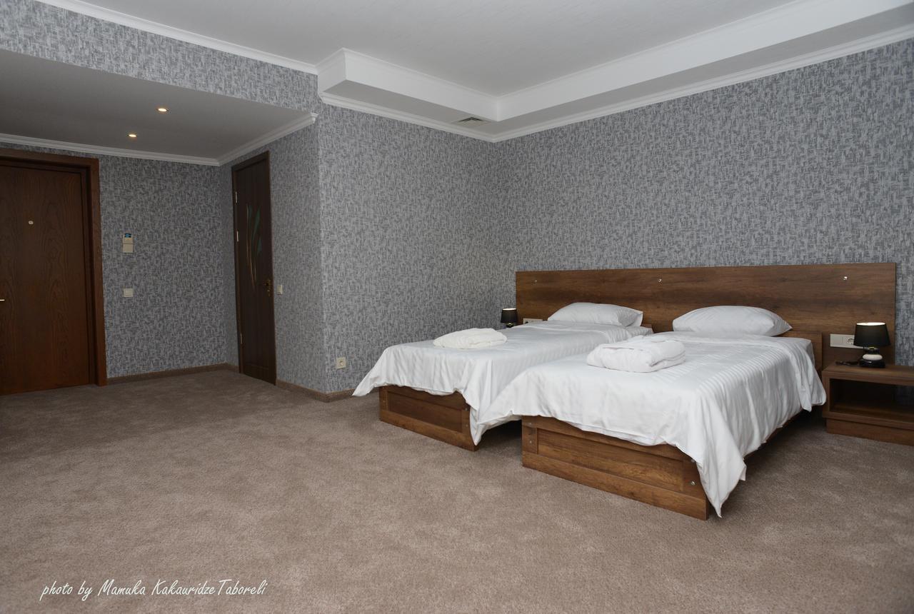 Apartment White Bridge Kutaisi Esterno foto